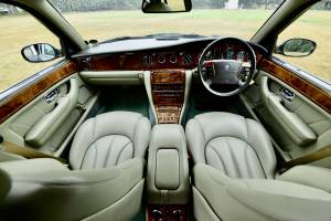 Image 18/50 of Rolls-Royce Silver Seraph (1998)