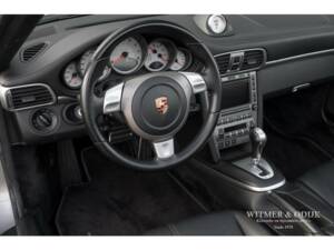 Bild 9/18 von Porsche 911 Carrera S (2005)