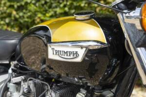Image 14/39 of Triumph T 150 V Trident (1973)