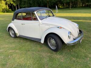 Image 8/10 of Volkswagen Beetle 1300 (1969)