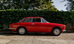 Image 3/50 of Alfa Romeo Giulia 1600 Sprint GT Veloce (1966)