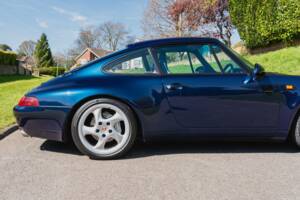 Image 9/52 of Porsche 911 Carrera 4 (1997)