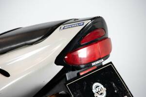 Image 16/41 de Honda DUMMY (1999)