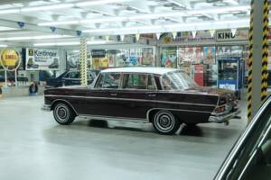 Image 7/50 of Mercedes-Benz 300 SE lang (1965)
