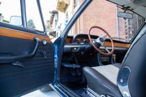 Image 31/56 of BMW 2800 CS (1969)