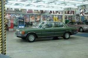Image 3/50 de Mercedes-Benz 450 SEL 6,9 (1975)