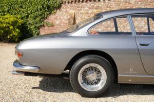 Imagen 28/50 de Ferrari 330 GT 2+2 (1965)