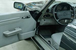 Image 22/50 de Mercedes-Benz 560 SL (1988)