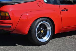 Image 29/50 of Porsche 924 Carrera GT (1986)