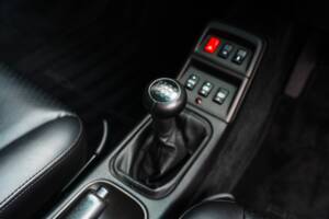 Image 32/60 of Porsche 911 Targa (1996)