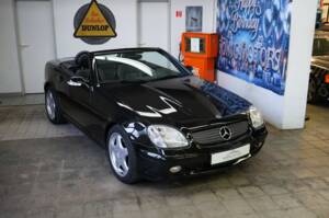 Image 1/33 de Mercedes-Benz SLK 320 (2000)