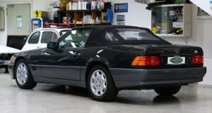 Image 7/36 of Mercedes-Benz 300 SL-24 (1993)