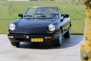 Afbeelding 50/50 van Alfa Romeo 2.0 Spider (1991)