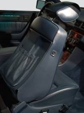 Image 19/30 de Mercedes-Benz 300 CE (1991)
