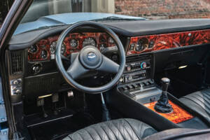 Image 15/22 of Aston Martin V8 Volante (1986)
