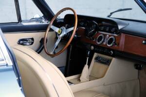 Image 31/50 of Ferrari 330 GT 2+2 (1964)