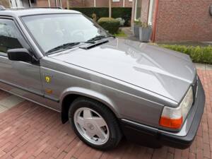 Obraz 35/53 pojazdu Volvo 740 (1990)