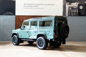 Image 6/24 of Land Rover Defender 110 (2013)