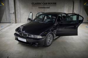 Image 16/99 of BMW M5 (2000)
