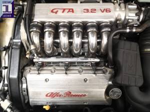 Image 42/49 de Alfa Romeo 147 3.2 GTA (2004)