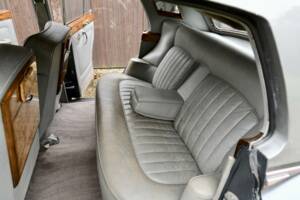 Image 21/50 of Bentley S 3 (1964)