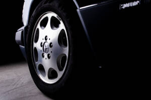 Image 26/29 de Mercedes-Benz E 320 (1995)
