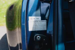 Image 48/52 of Porsche 911 Carrera 4 (1997)