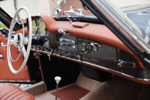Imagen 12/35 de Mercedes-Benz 190 SL (1961)