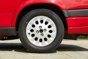 Image 18/45 of Alfa Romeo 75 1.6 (1991)