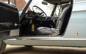 Image 52/88 of Peugeot 404 Coupé (1968)
