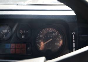 Image 31/38 of Land Rover 110 (1989)
