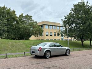 Image 37/50 of Chrysler 300 S (2008)