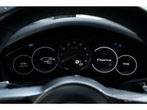 Image 19/32 of Porsche Cayenne Coupé E-Hybrid (2020)