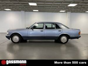 Image 4/15 of Mercedes-Benz 420 SEL (1990)