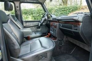 Bild 30/50 von Mercedes-Benz 500 GE (1993)