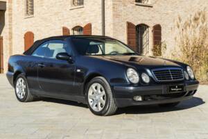 Bild 3/50 von Mercedes-Benz CLK 230 Kompressor (2002)