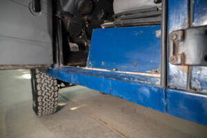 Image 28/86 de Land Rover Defender 110 Td5 (1999)