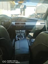 Image 19/22 of BMW 530d Touring (2005)