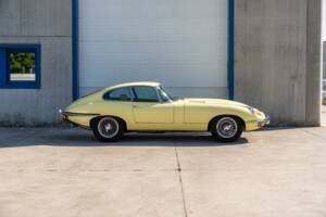 Image 40/78 de Jaguar E-Type (1969)