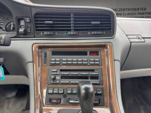Image 13/27 of BMW 840Ci (1994)