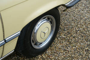 Image 47/50 of Mercedes-Benz 450 SL (1973)