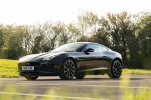Image 10/45 of Jaguar F-Type (2016)