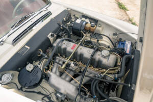 Image 57/60 of Mercedes-Benz 230 SL (1967)