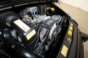 Image 19/38 of Porsche 911 Carrera 3.2 (1986)