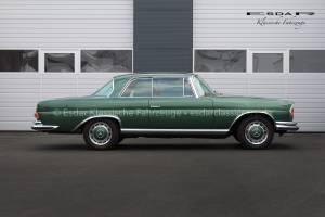 Image 3/24 of Mercedes-Benz 280 SE 3,5 (1970)