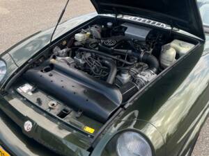 Bild 31/41 von MG RV8 (1994)