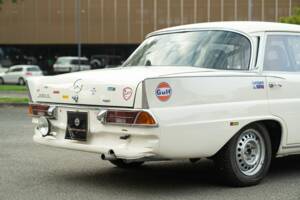 Imagen 15/50 de Mercedes-Benz 220 S (1967)
