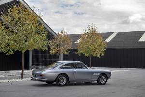 Bild 4/11 von Ferrari 330 GT 2+2 (1965)