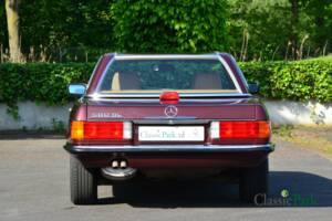 Image 28/50 of Mercedes-Benz 560 SL (1987)