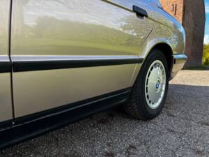 Imagen 20/100 de BMW 518i (1991)